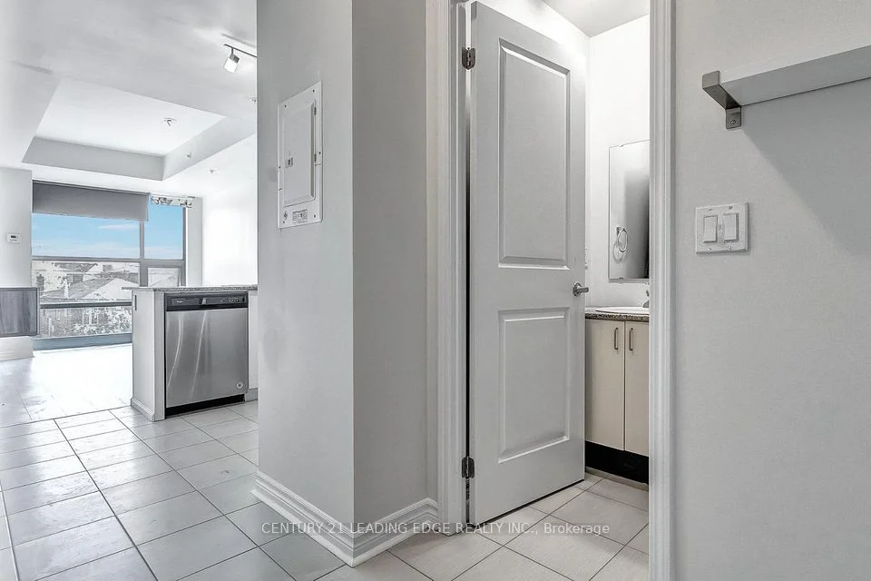 2522 Keele Street 215, Toronto W04, ON M6L 2N8