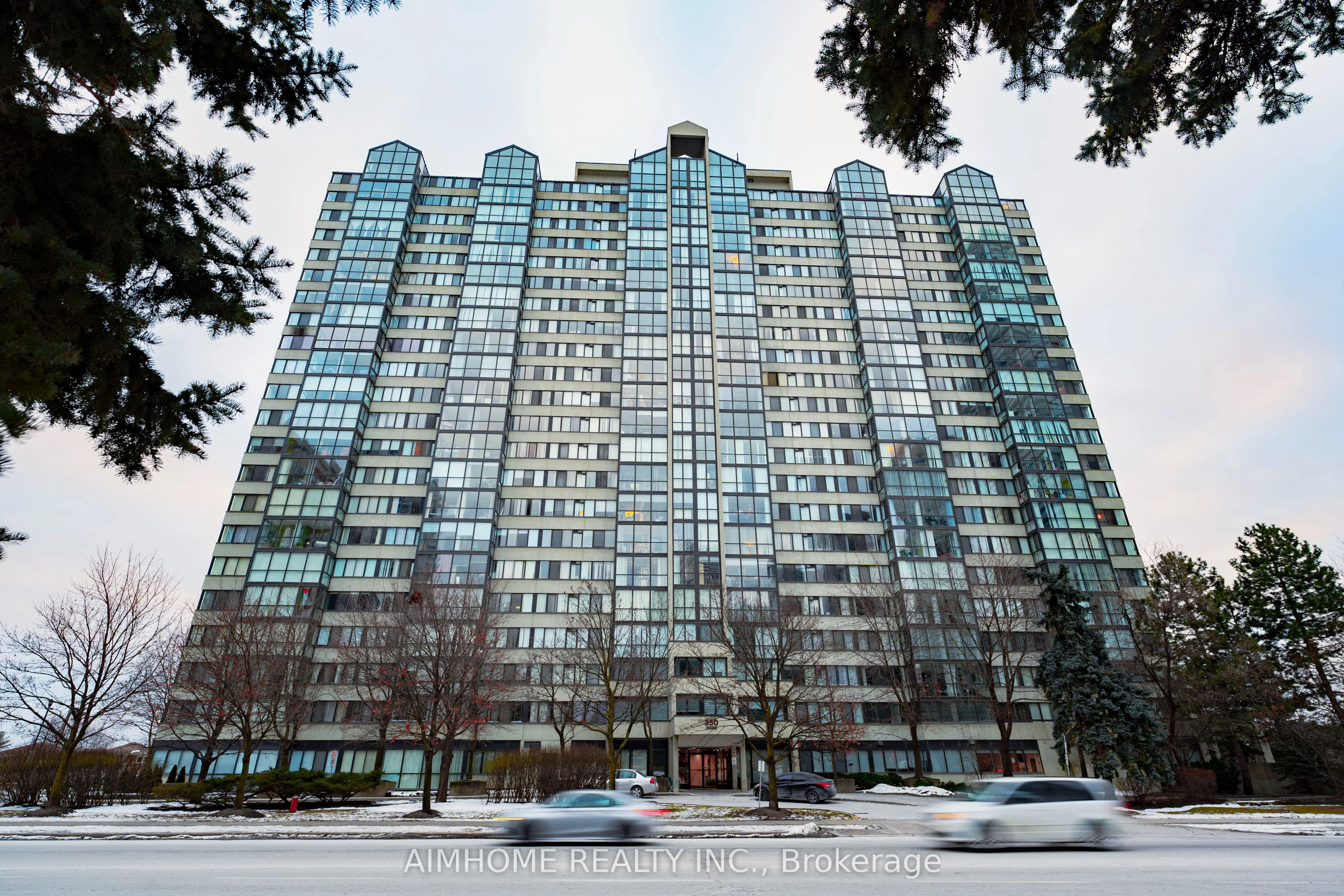 Condo Apartment in Mississauga