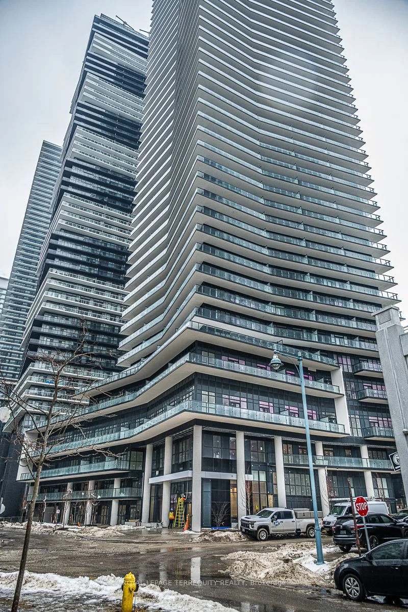 38 Annie Craig Drive 1205, Toronto W06, On M8v 0g9