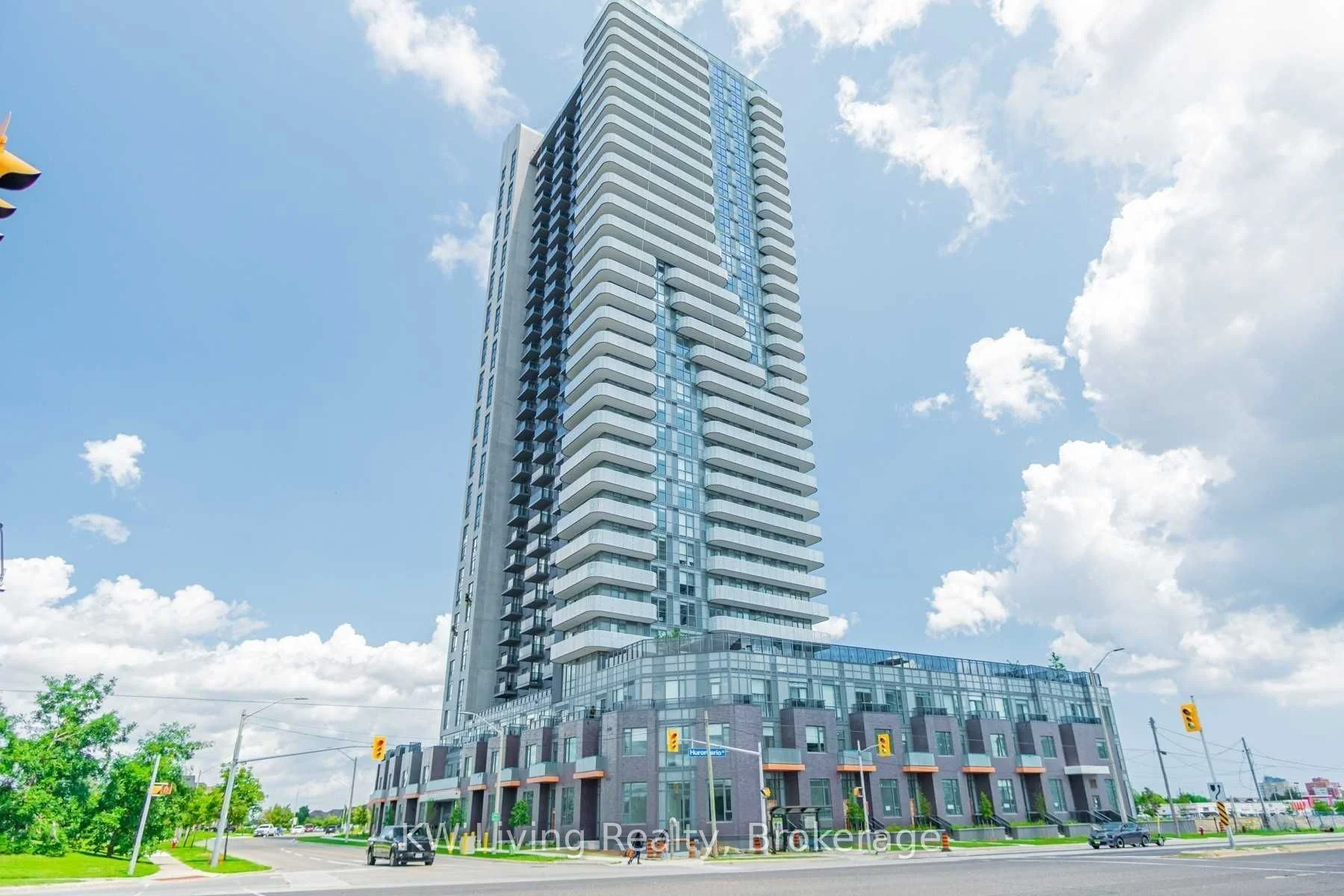 Condo Apartment in Mississauga
