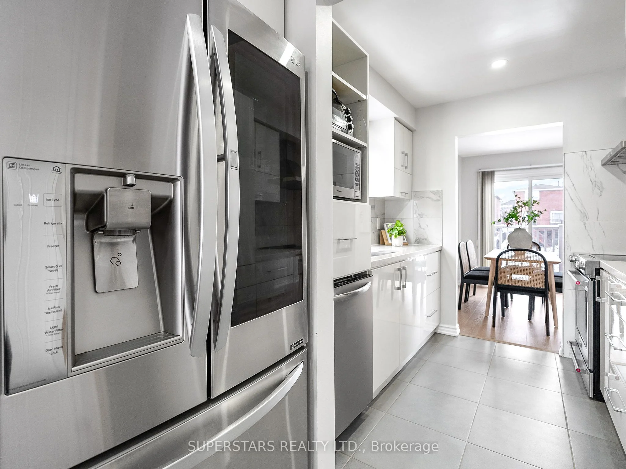 4686 Owl Circle, Mississauga, ON L4Z 2W6