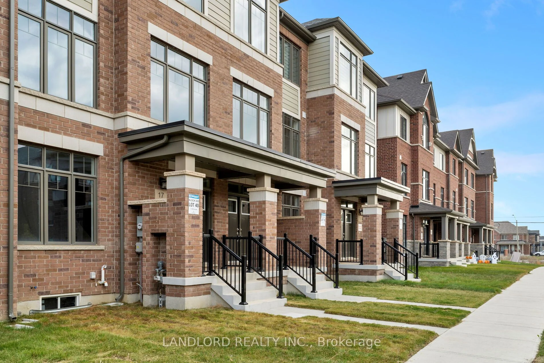 Att/Row/Townhouse in Caledon