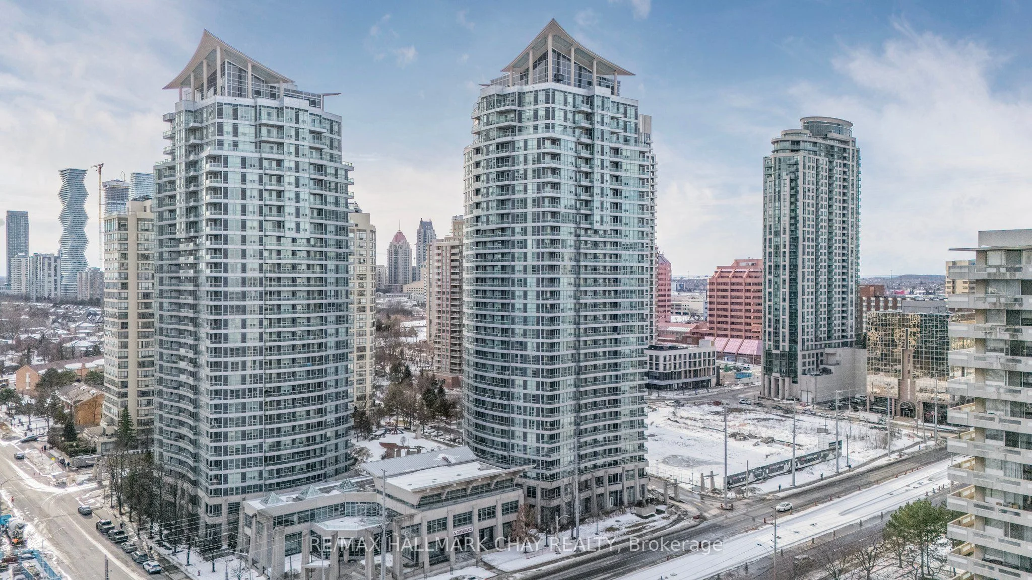 Condo Apartment in Mississauga