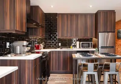 1412 Queen Street W Upper, Toronto W01, On M6k 1l9