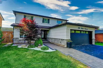 2581 Birch Crescent Upper, Mississauga, On L5j 4g9