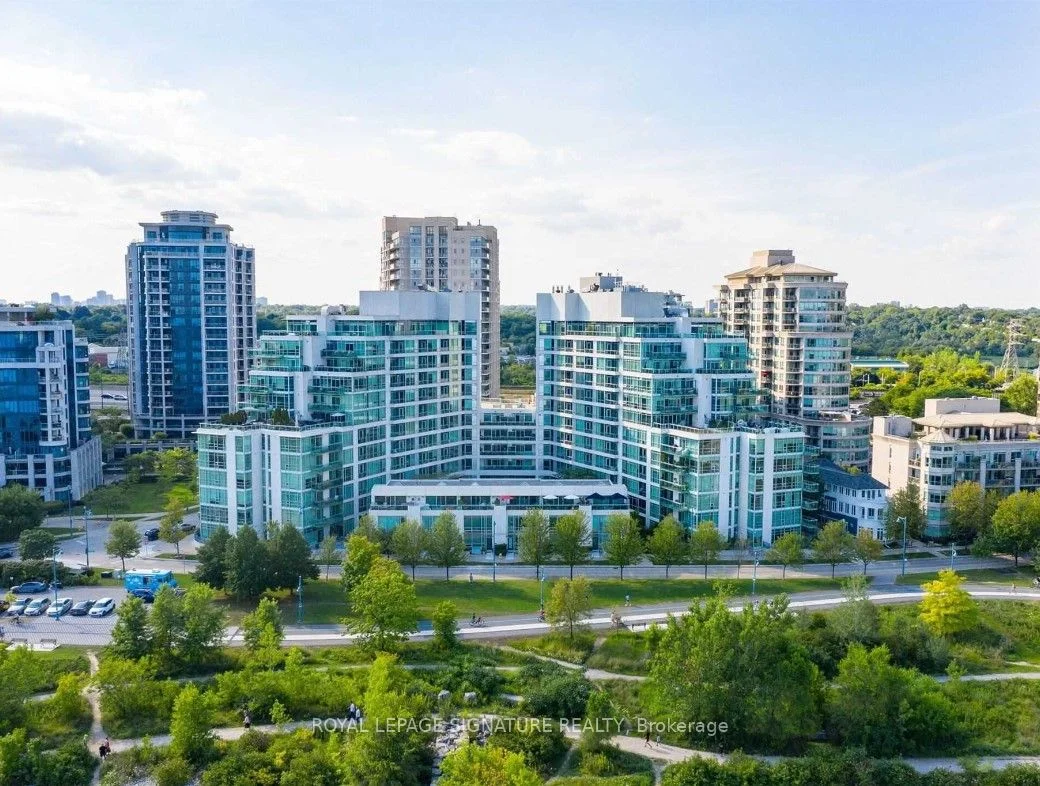 Condo Apartment in Toronto