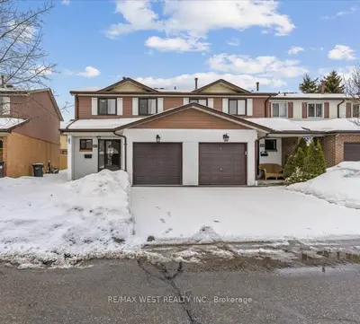 Condo Townhouse in Brampton