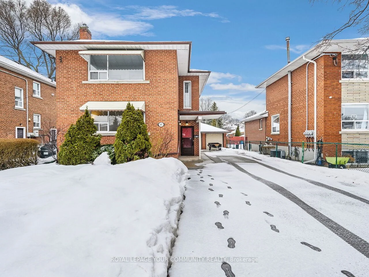 Duplex in Toronto