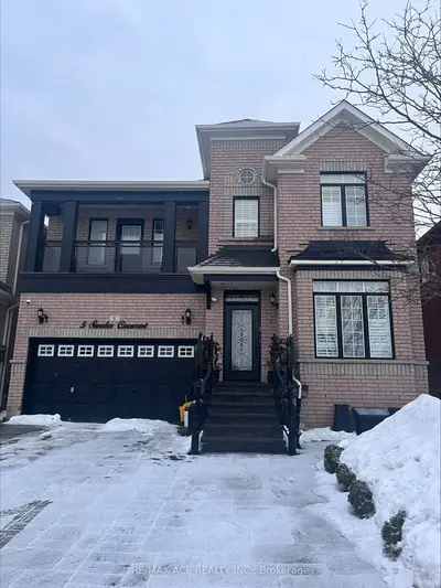 Detached in Brampton