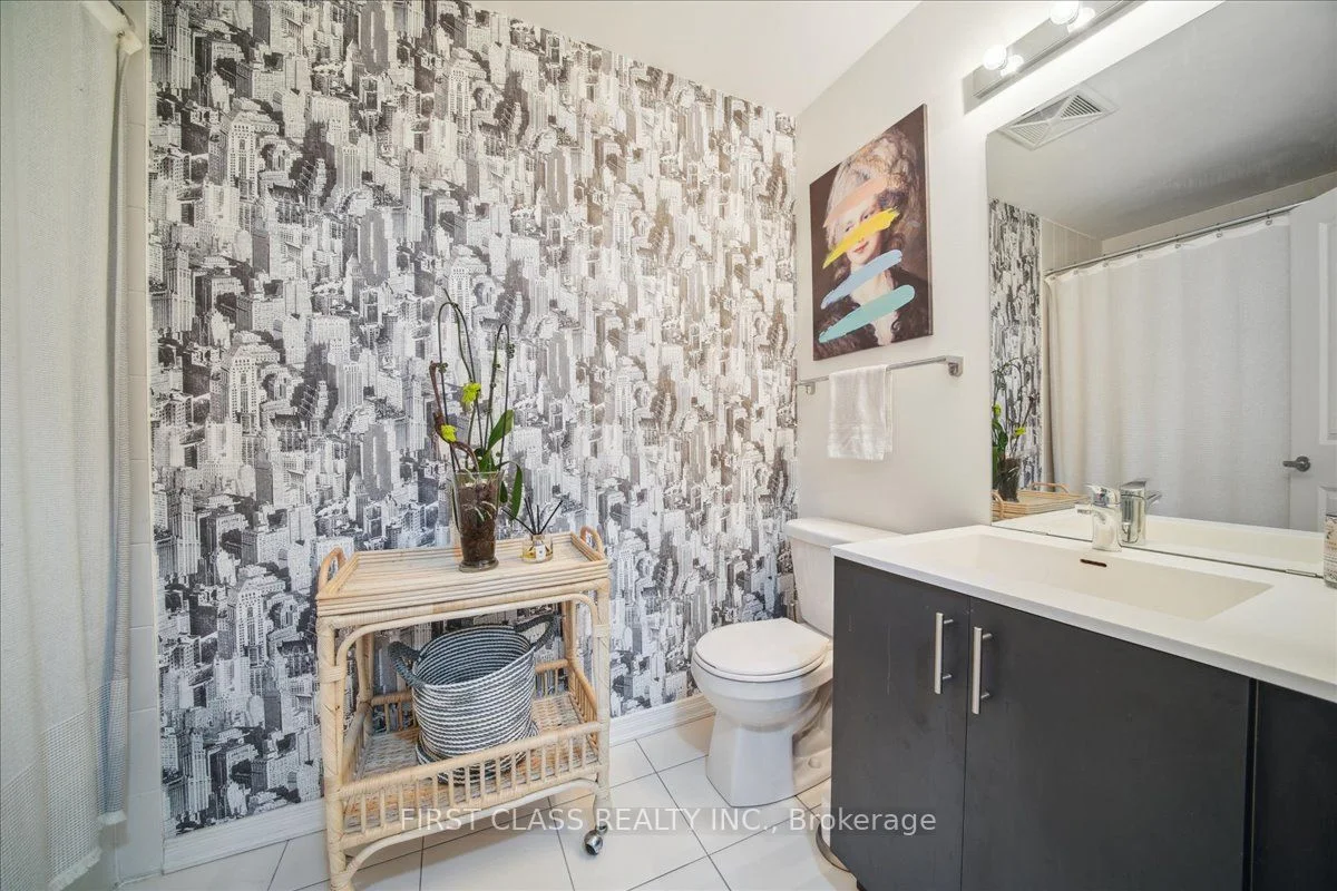 1120 Briar Hill Avenue 307, Toronto W04, ON M6B 0A9