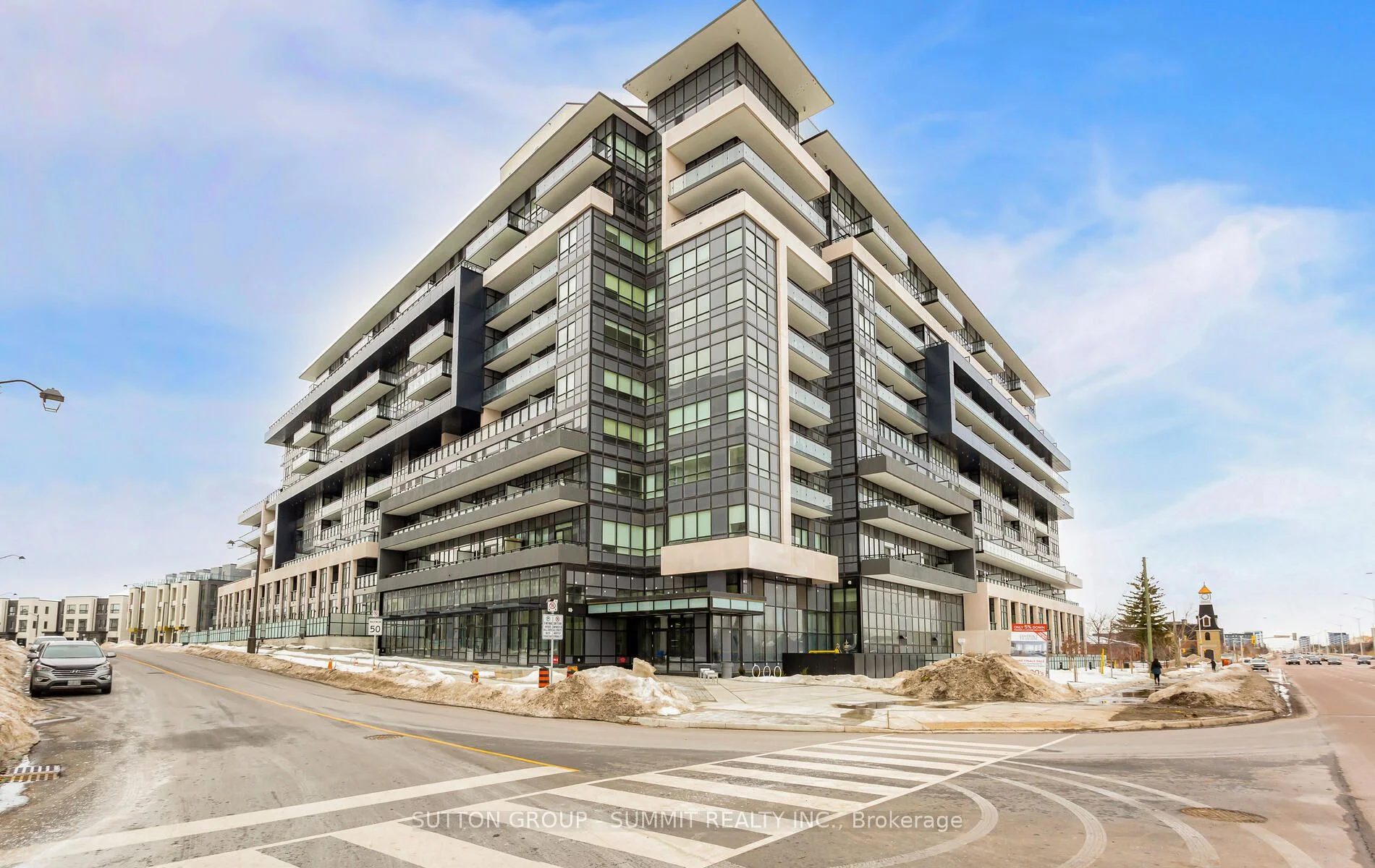Condo Apartment in Oakville