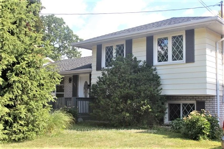 Detached in Burlington