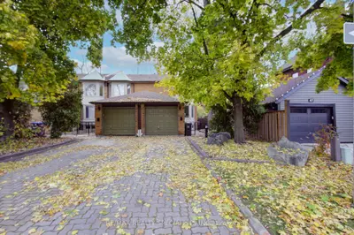 Condo Townhouse in Brampton
