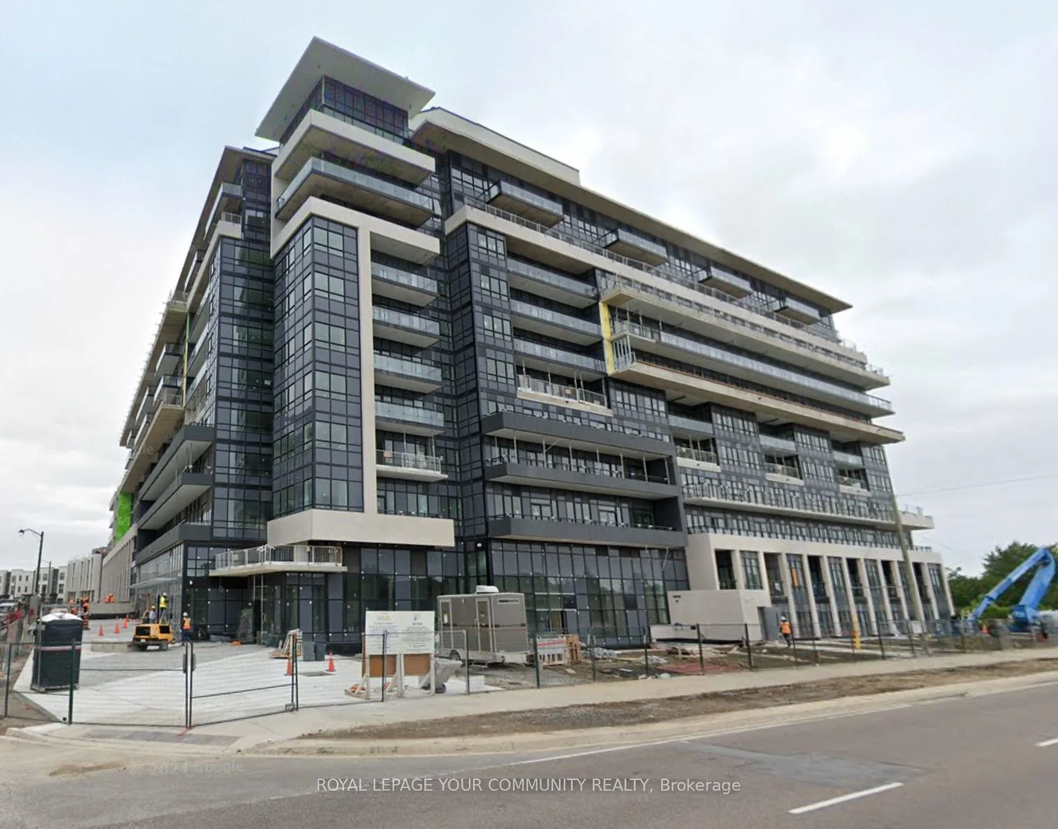 Condo Apartment in Oakville