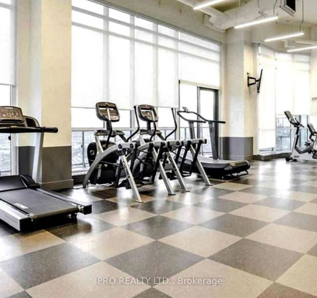 10 W Park Lawn Road 1404, Toronto W06, ON M8V 0H9