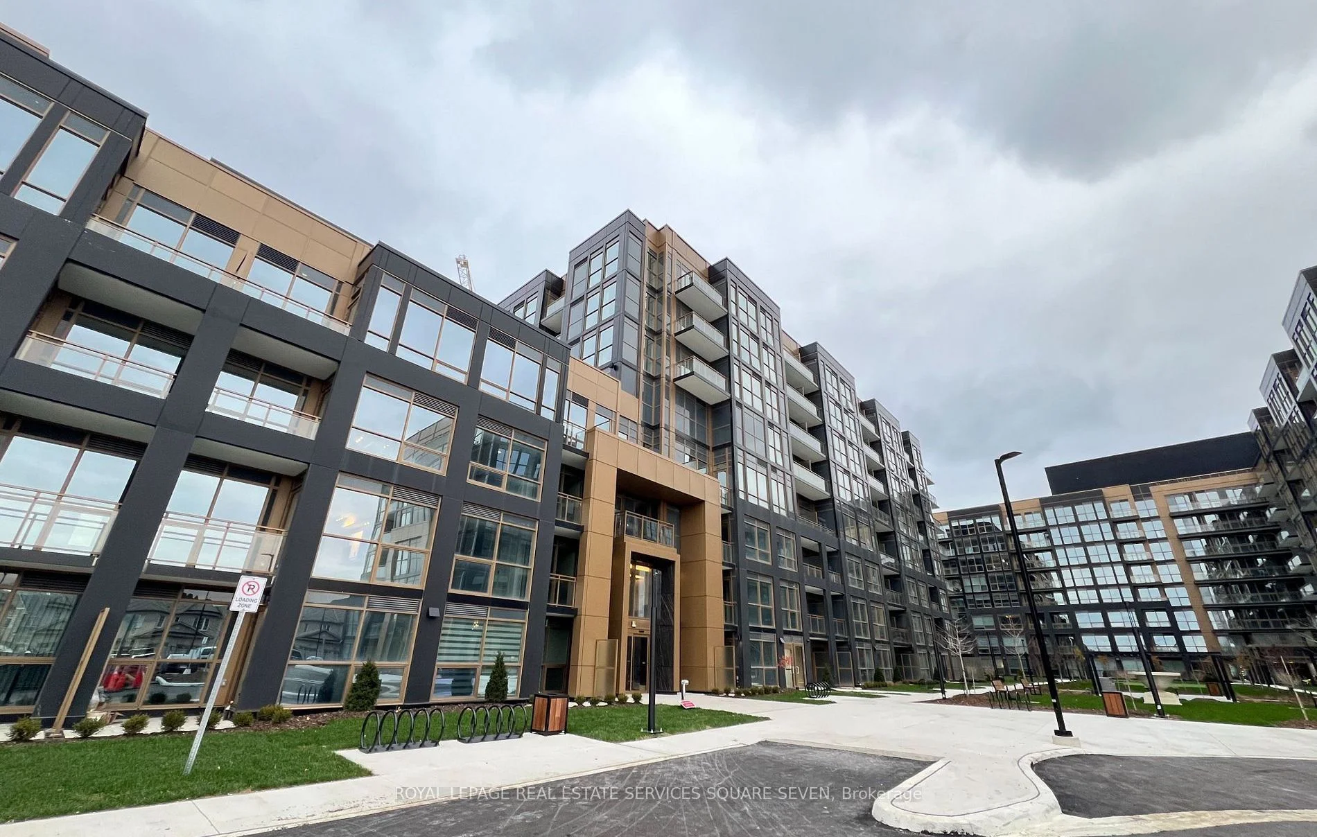 2333 Khalsa Gate 423, Oakville, On L6m 5r6