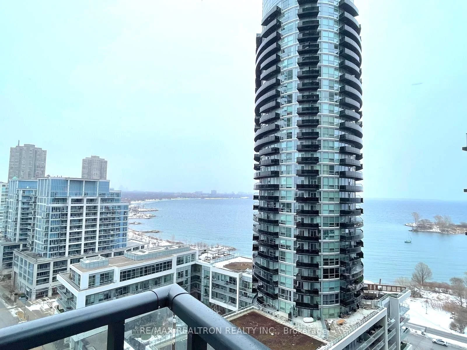 38 Annie Craig Drive 1602, Toronto W06, On M8v 0g9