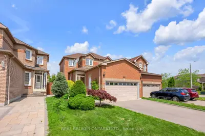 899 Winterton Way, Mississauga, On L5v 1z5