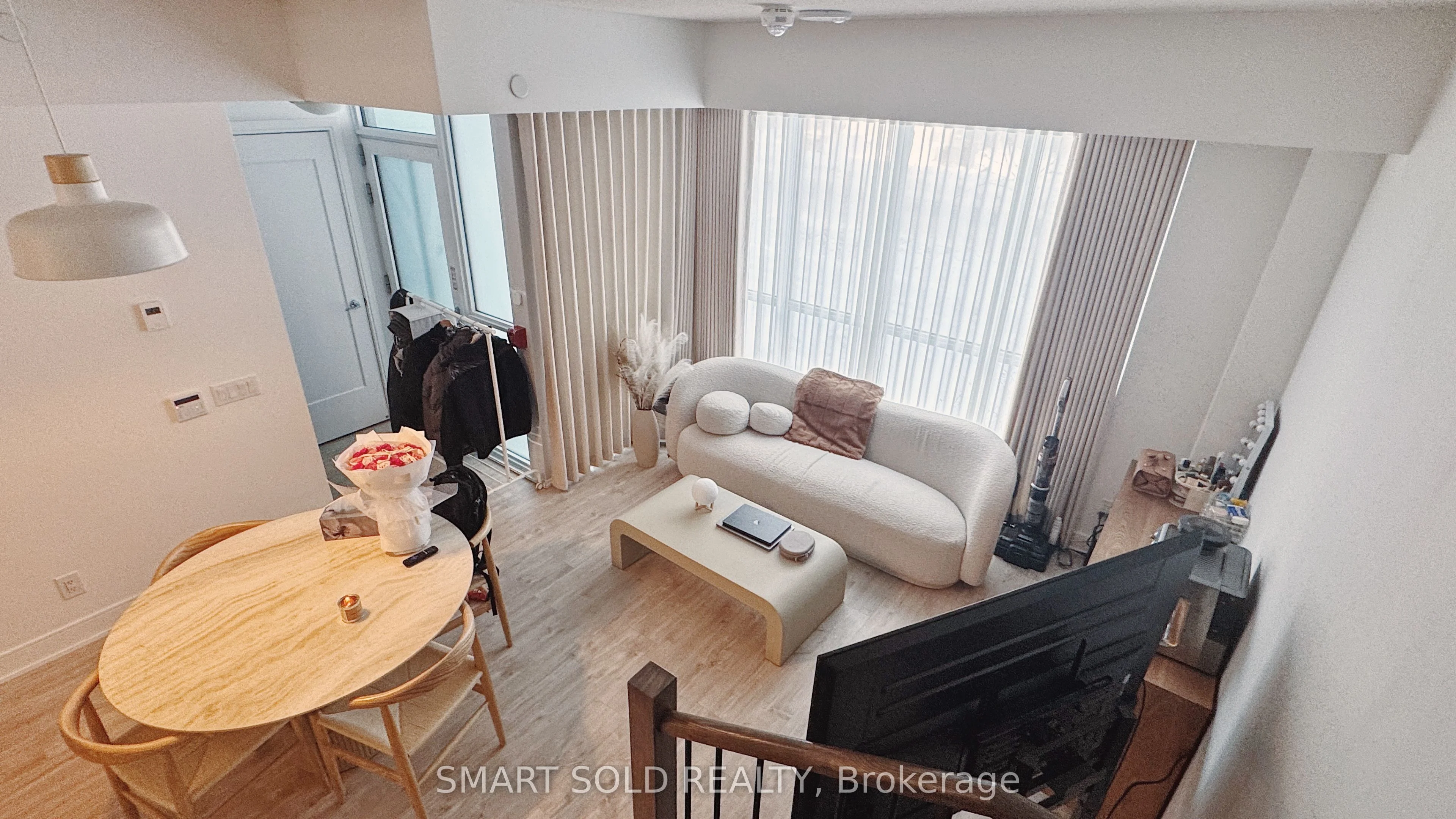 70 Annie Craig Drive 103, Toronto W06, On M8v 0g2