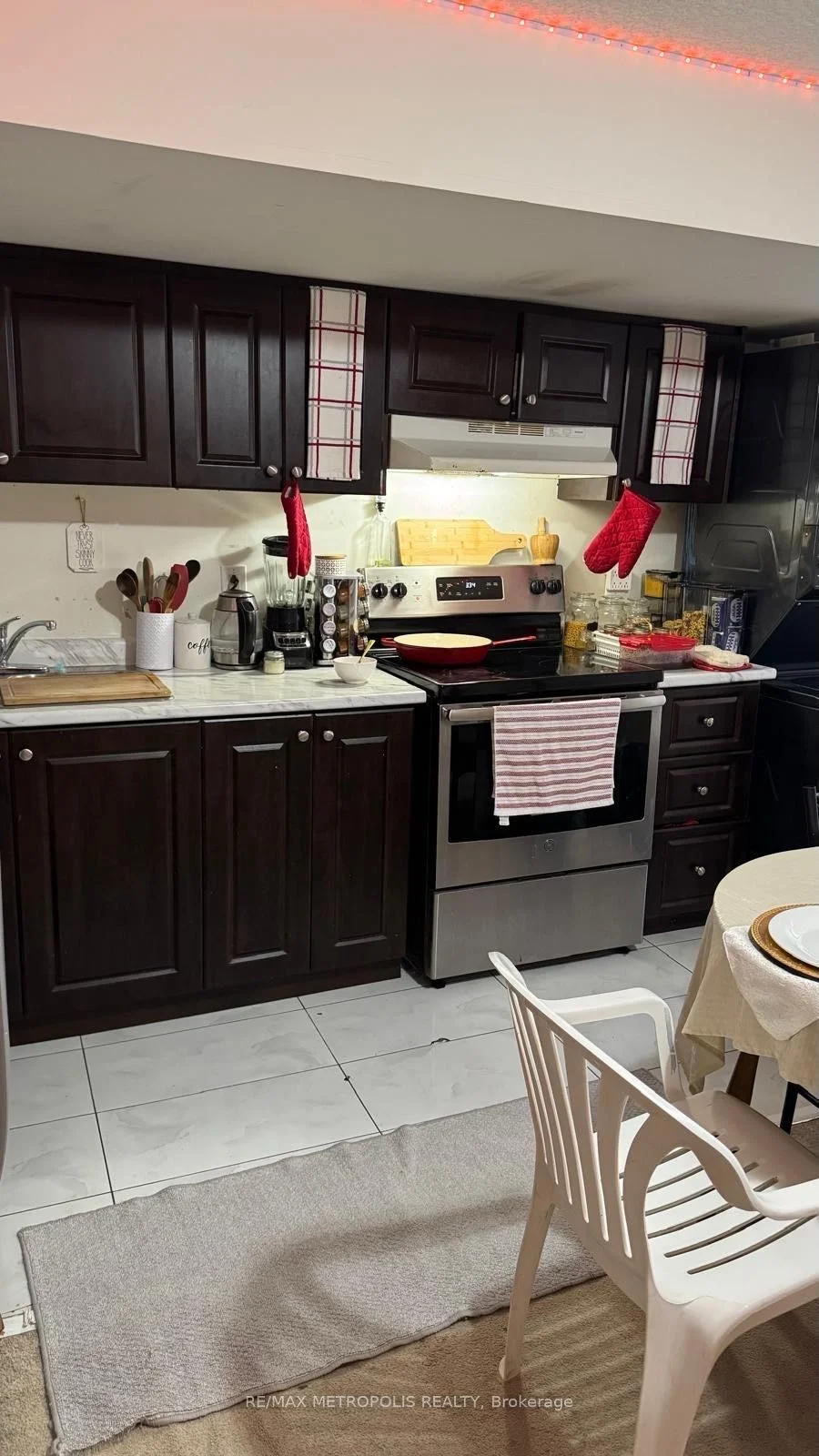 Att/Row/Townhouse in Brampton