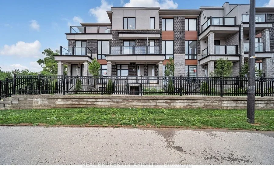Condo Townhouse in Brampton