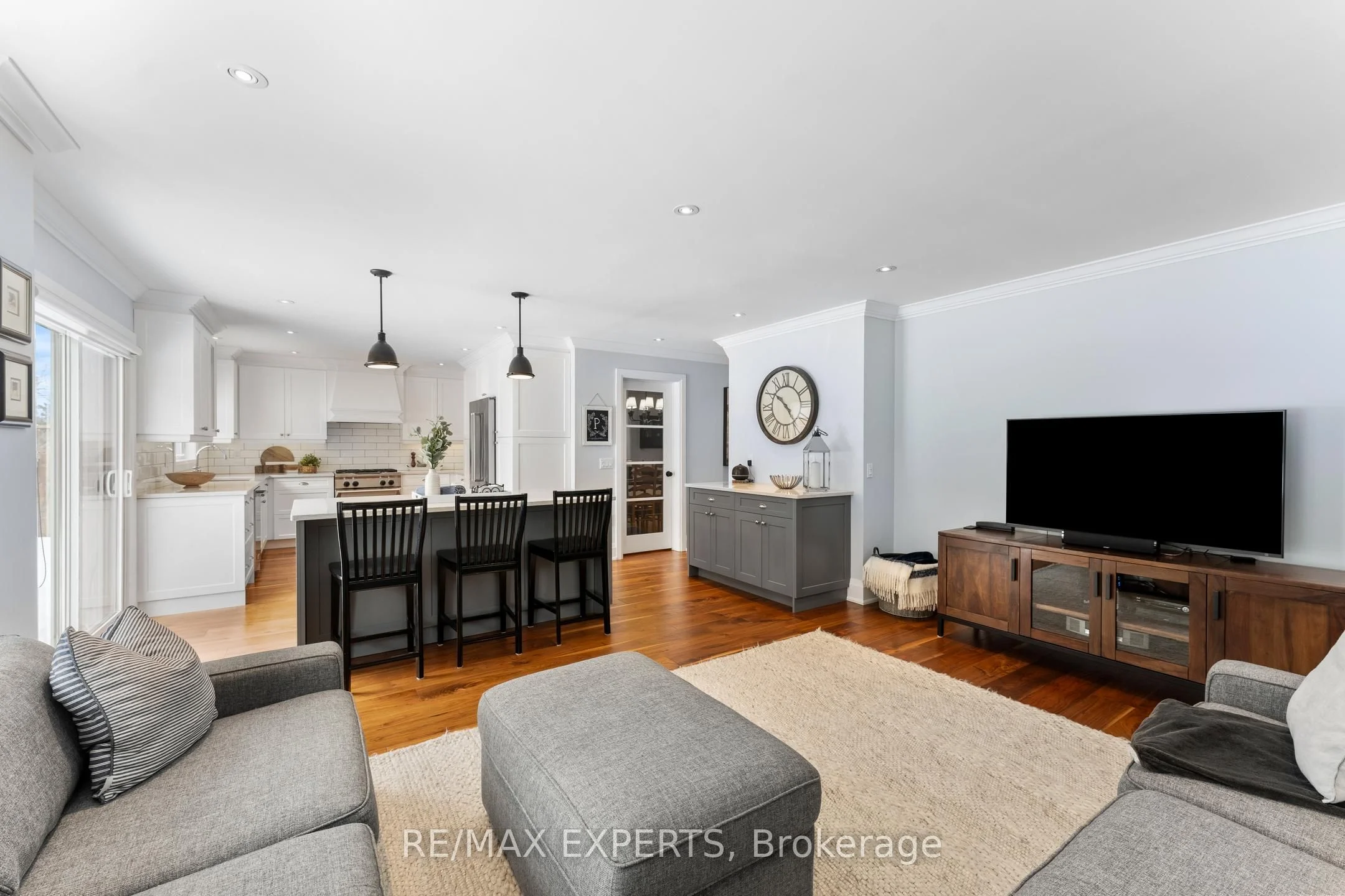 10 Strawberry Hill Court, Caledon, ON L7E 1R9