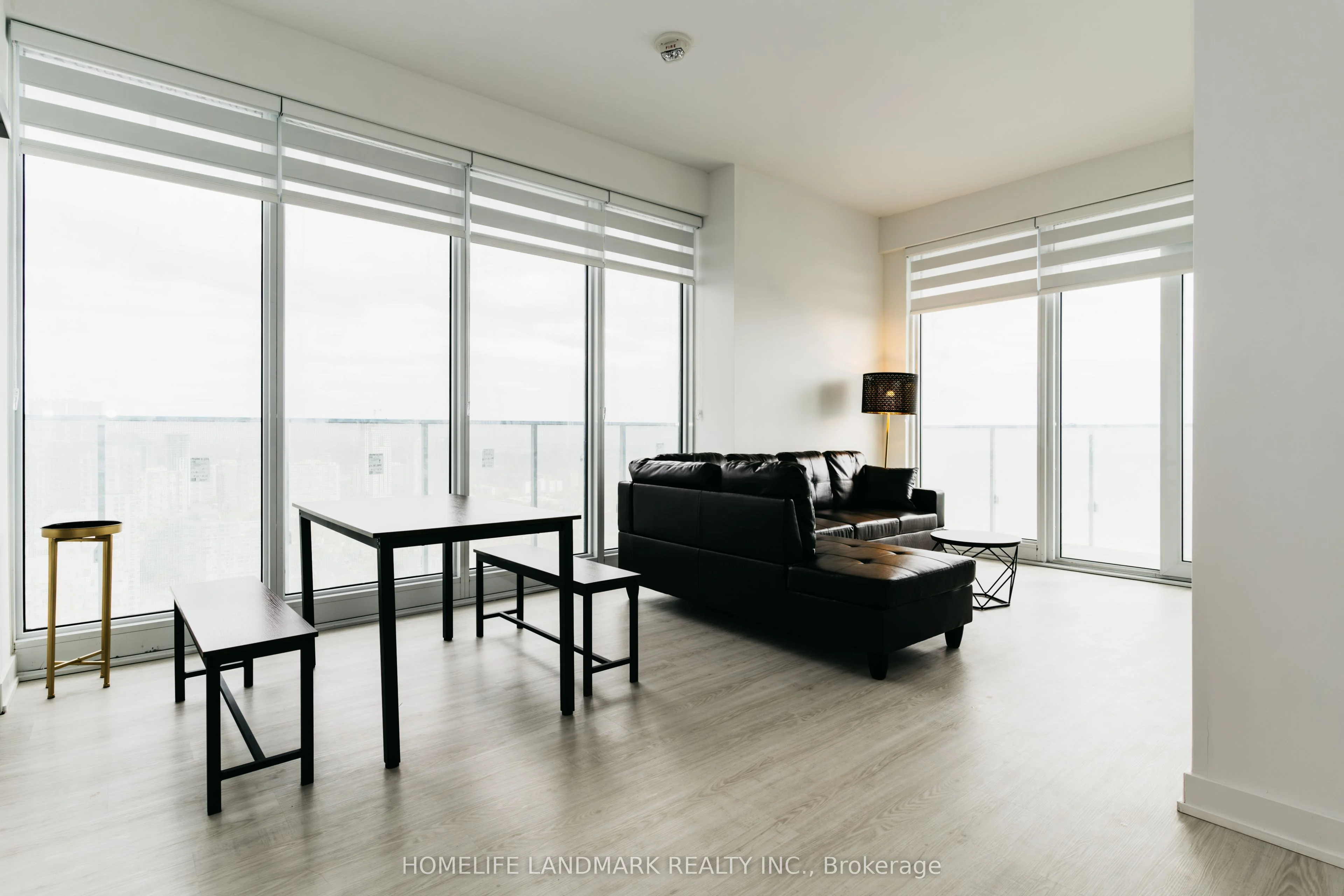 Condo Apartment in Mississauga