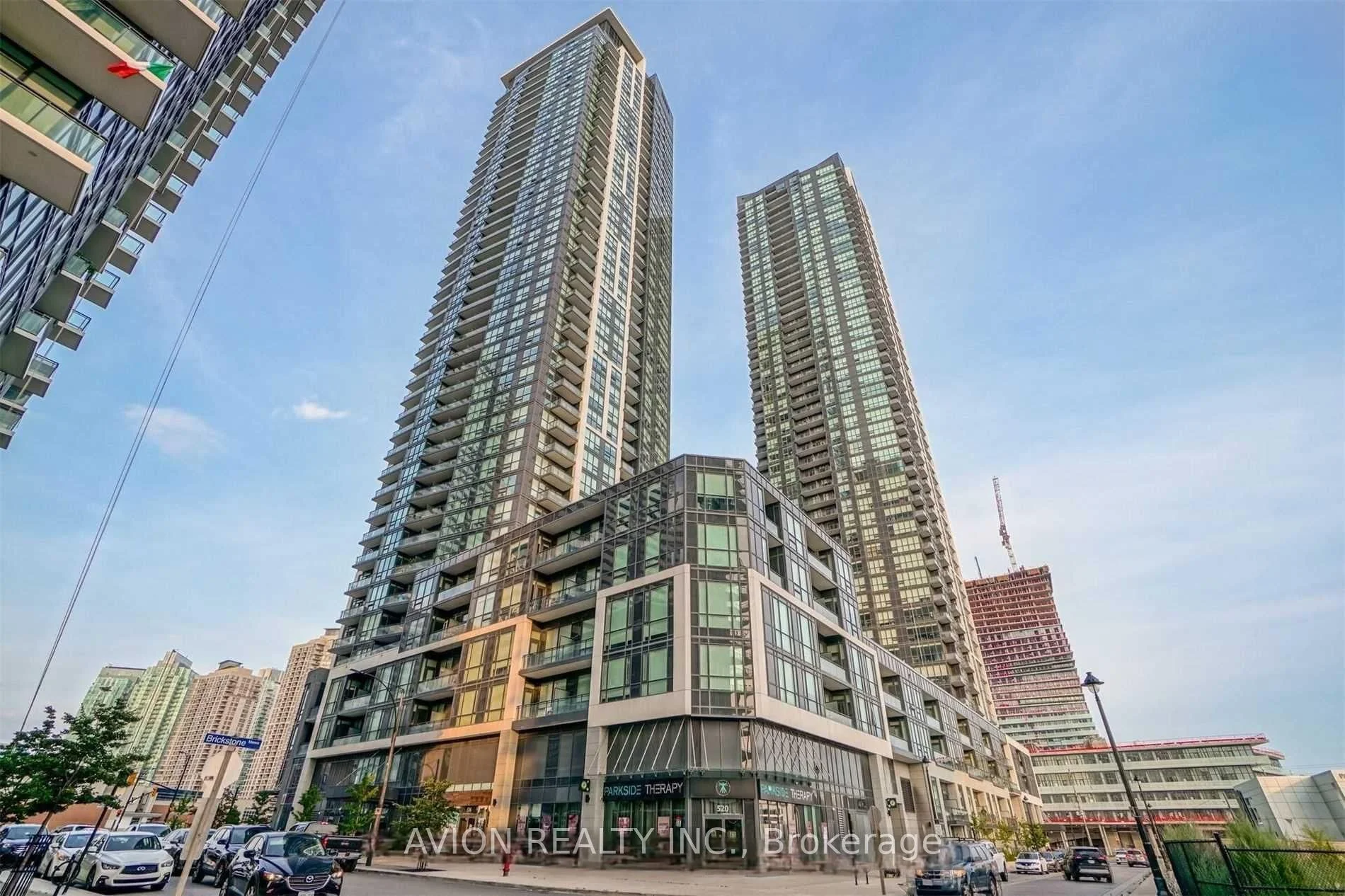Condo Apartment in Mississauga