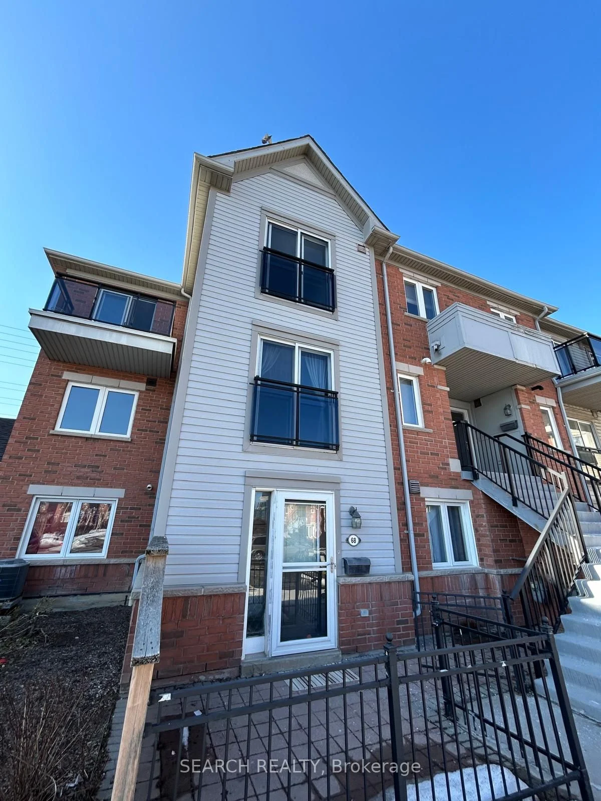4620 Guildwood Way 68, Mississauga, ON L5R 4H4