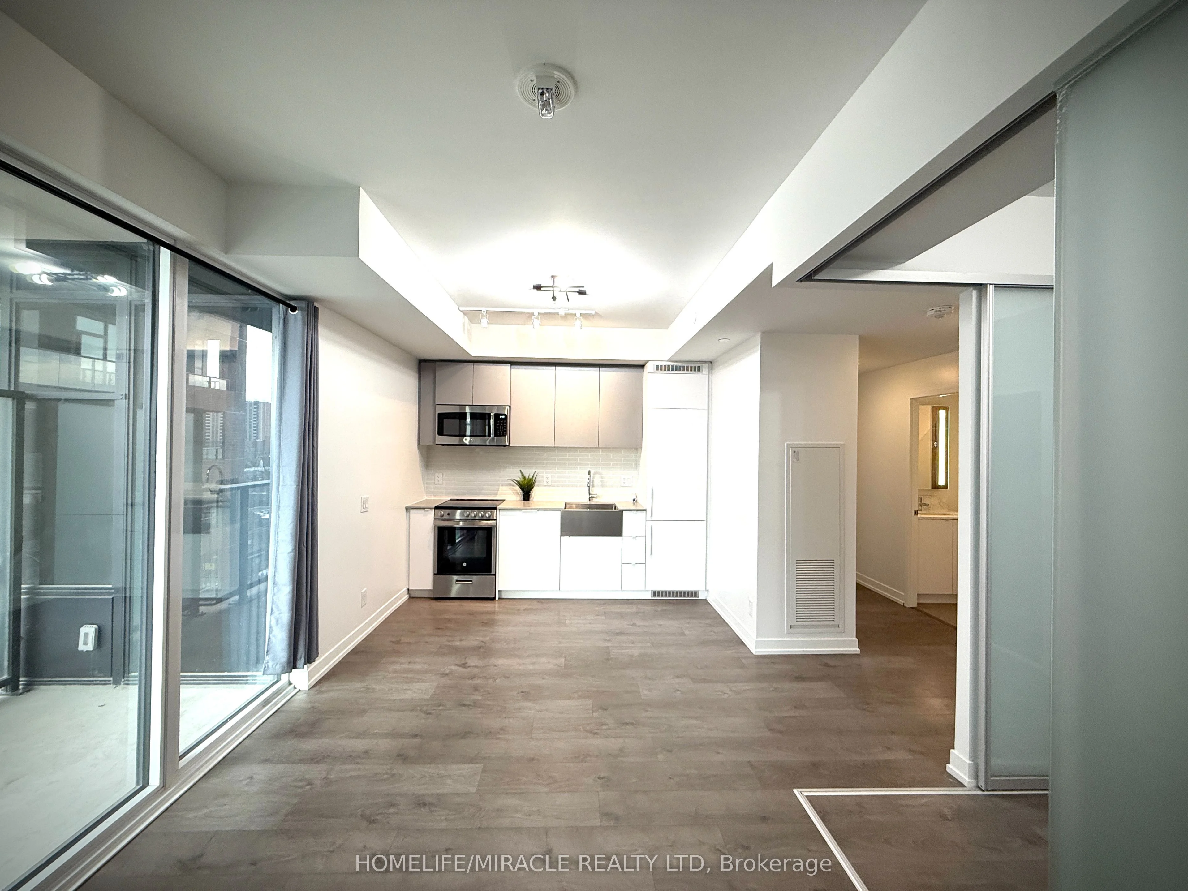 270 Dufferin Street 811, Toronto W01, On M6k 0h8