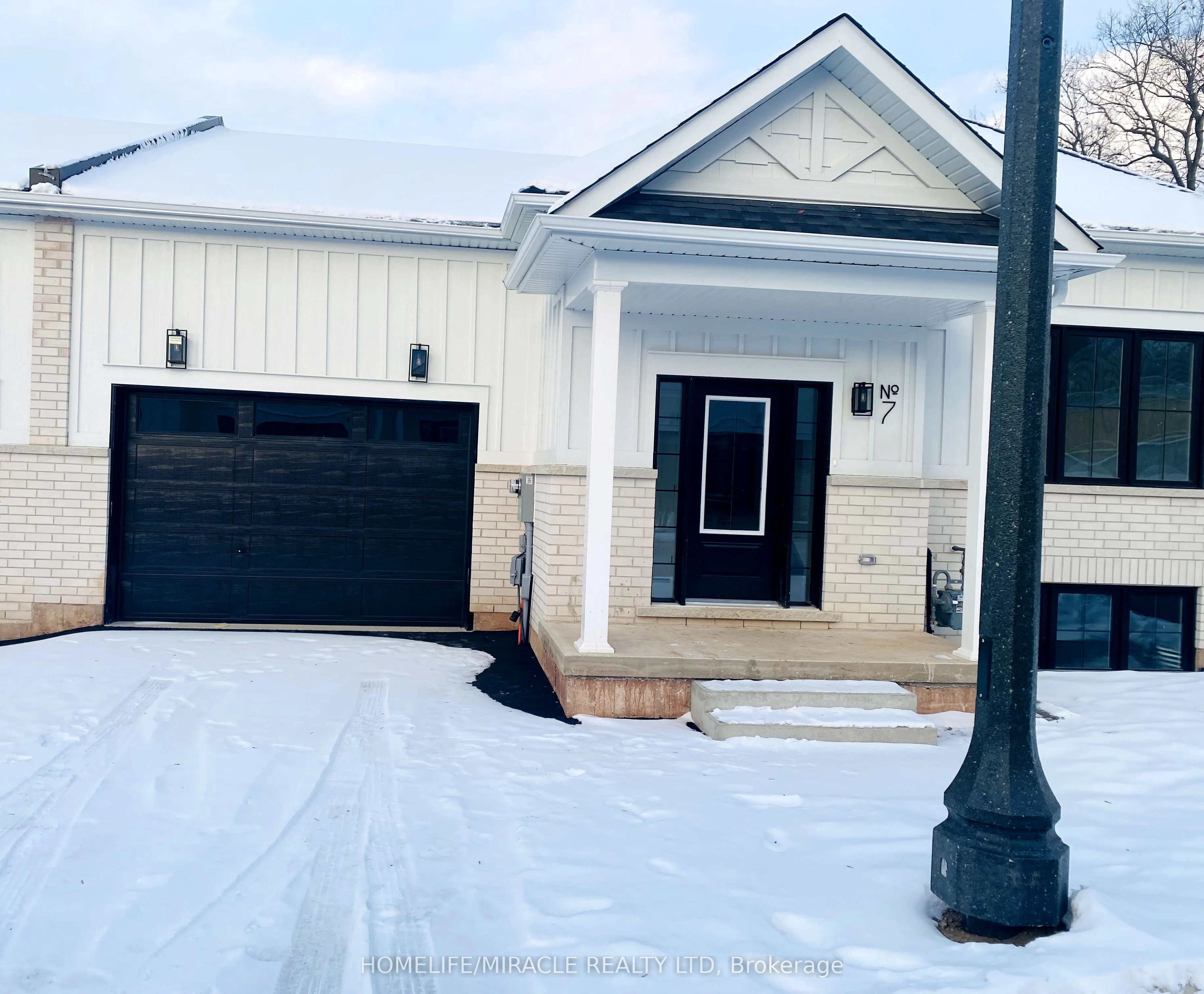 7 Santa Barbara Ln Lane, Halton Hills, On L7g 0p7
