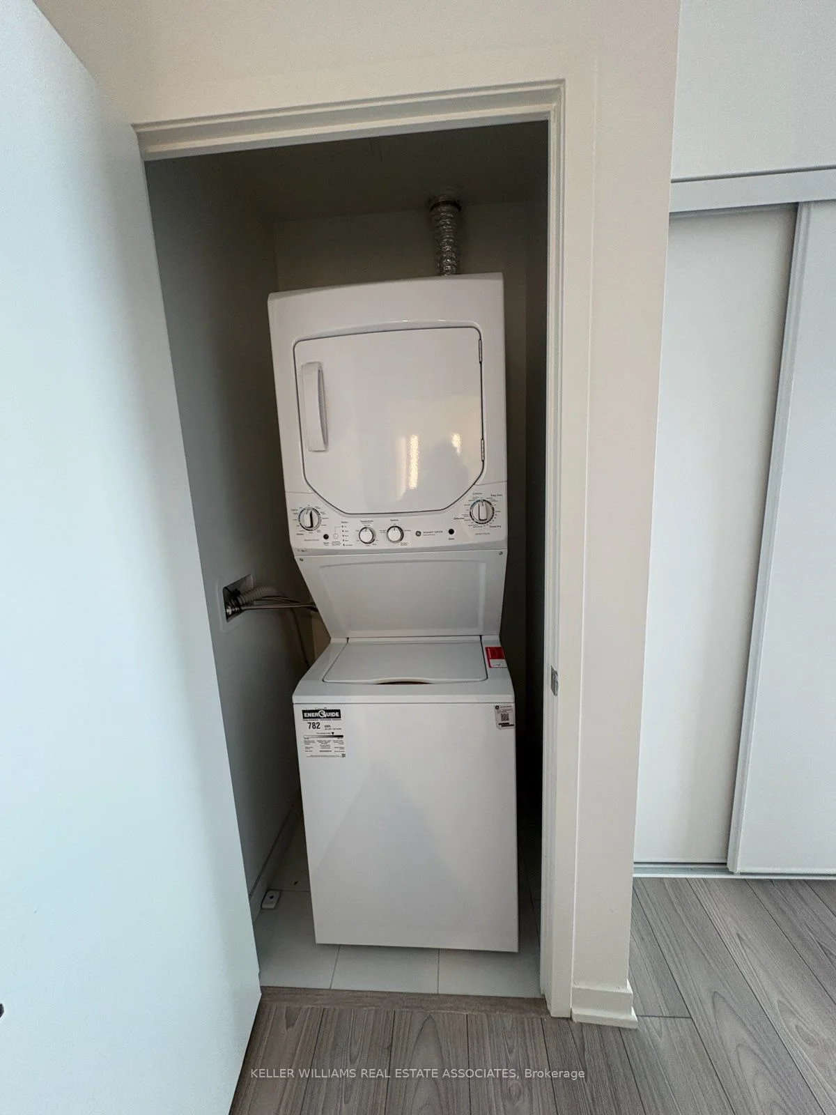 1182 King Street W 216, Toronto W01, ON M6K 1E6