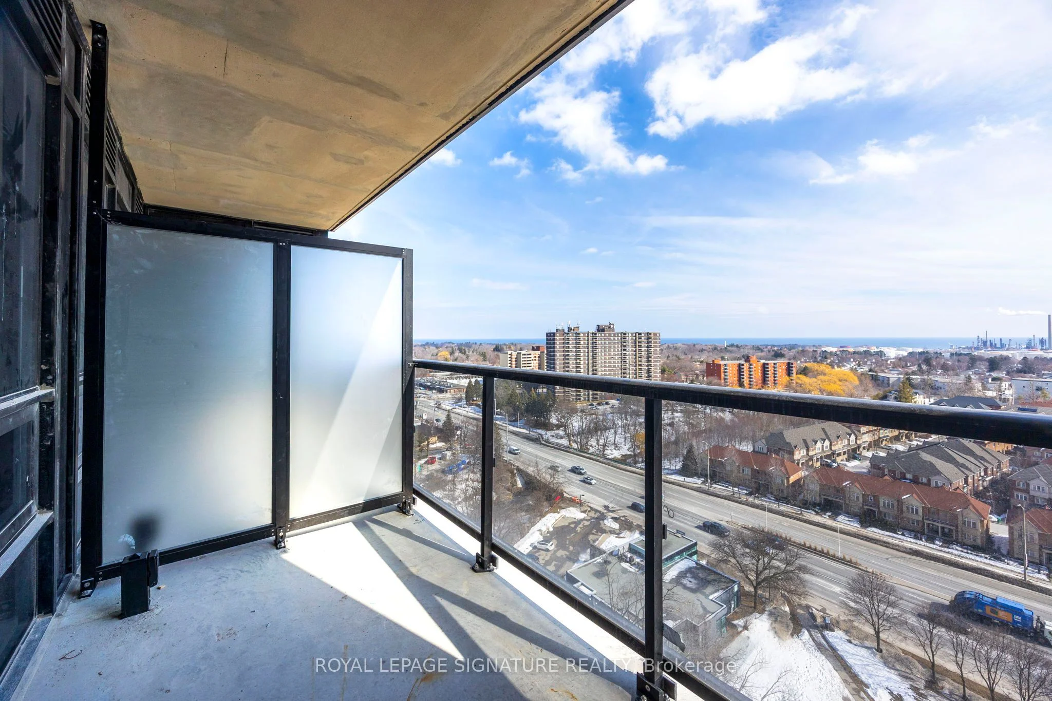 1035 Southdown Road 1607, Mississauga, ON L5J 0A3