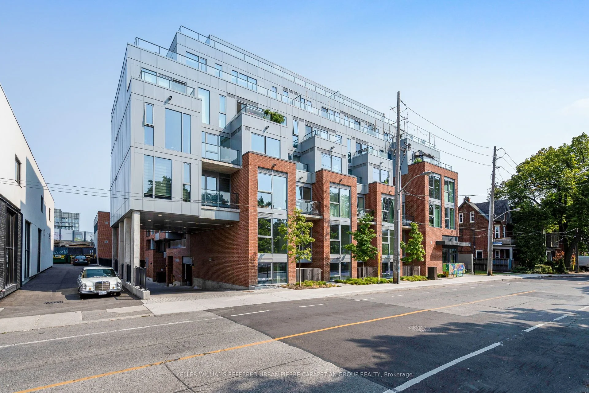 57 Brock Avenue 309, Toronto W01, ON M3H 3N2