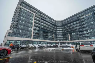 395 Dundas Street W 206, Oakville, On L6m 5r6