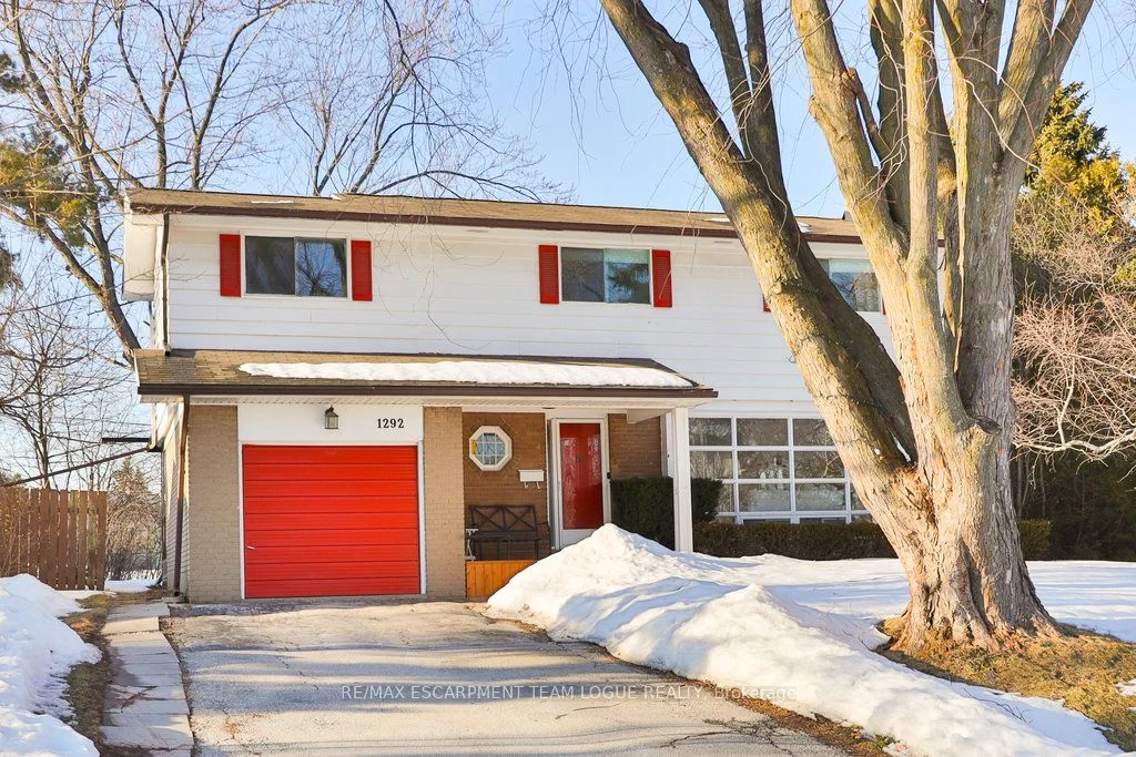 Detached in Oakville