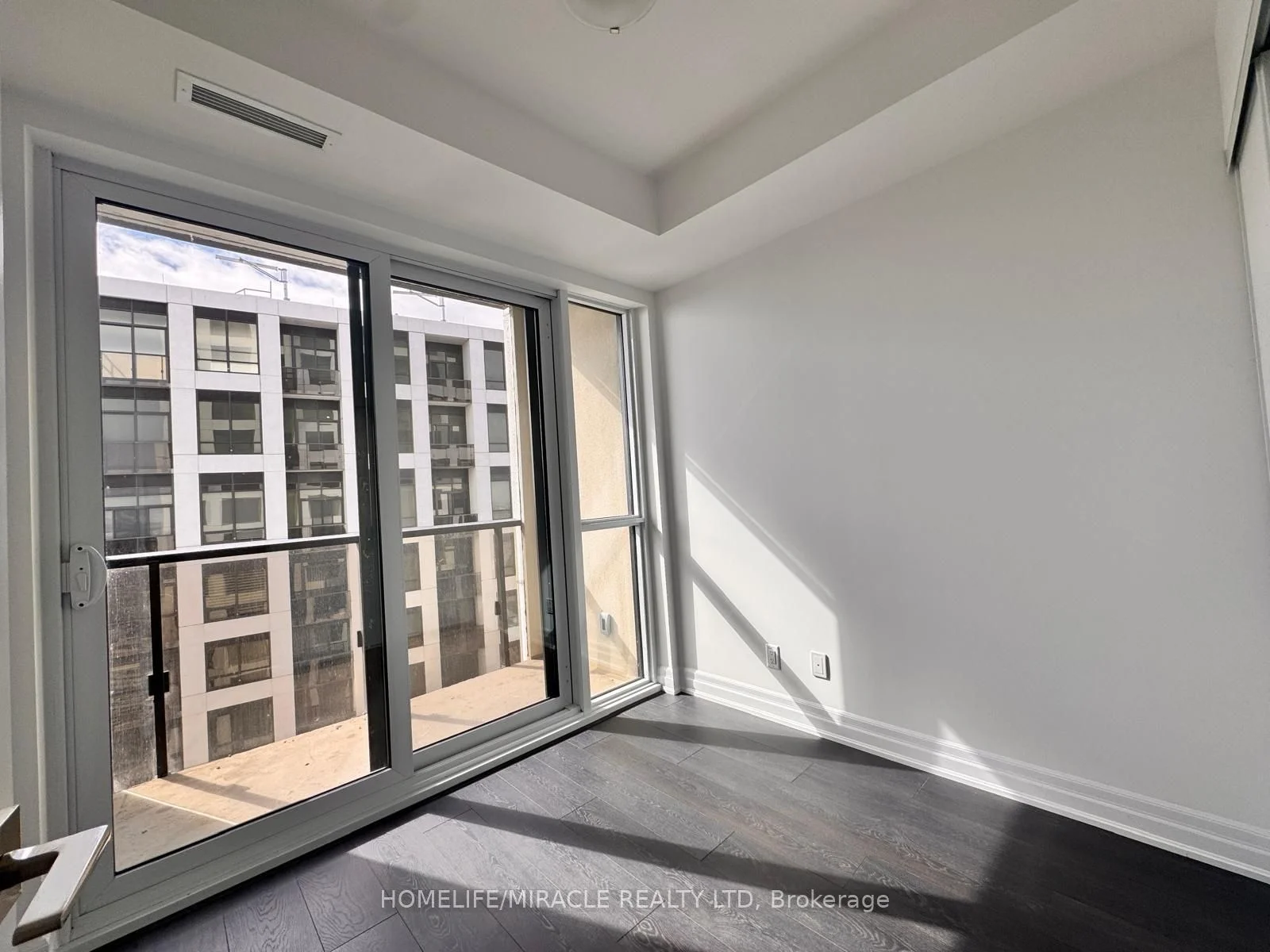 30 Elm Drive 3608, Mississauga, On L5b 0n6