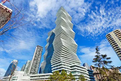 3883 Quartz Road N 4210, Mississauga, On L5b 0m4