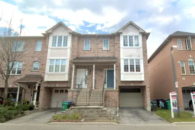 80 Acorn Place 30, Mississauga, On L4z 4c9