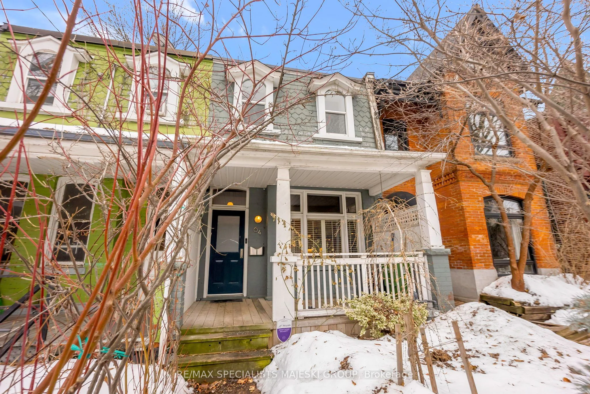 Att/Row/Townhouse in Toronto