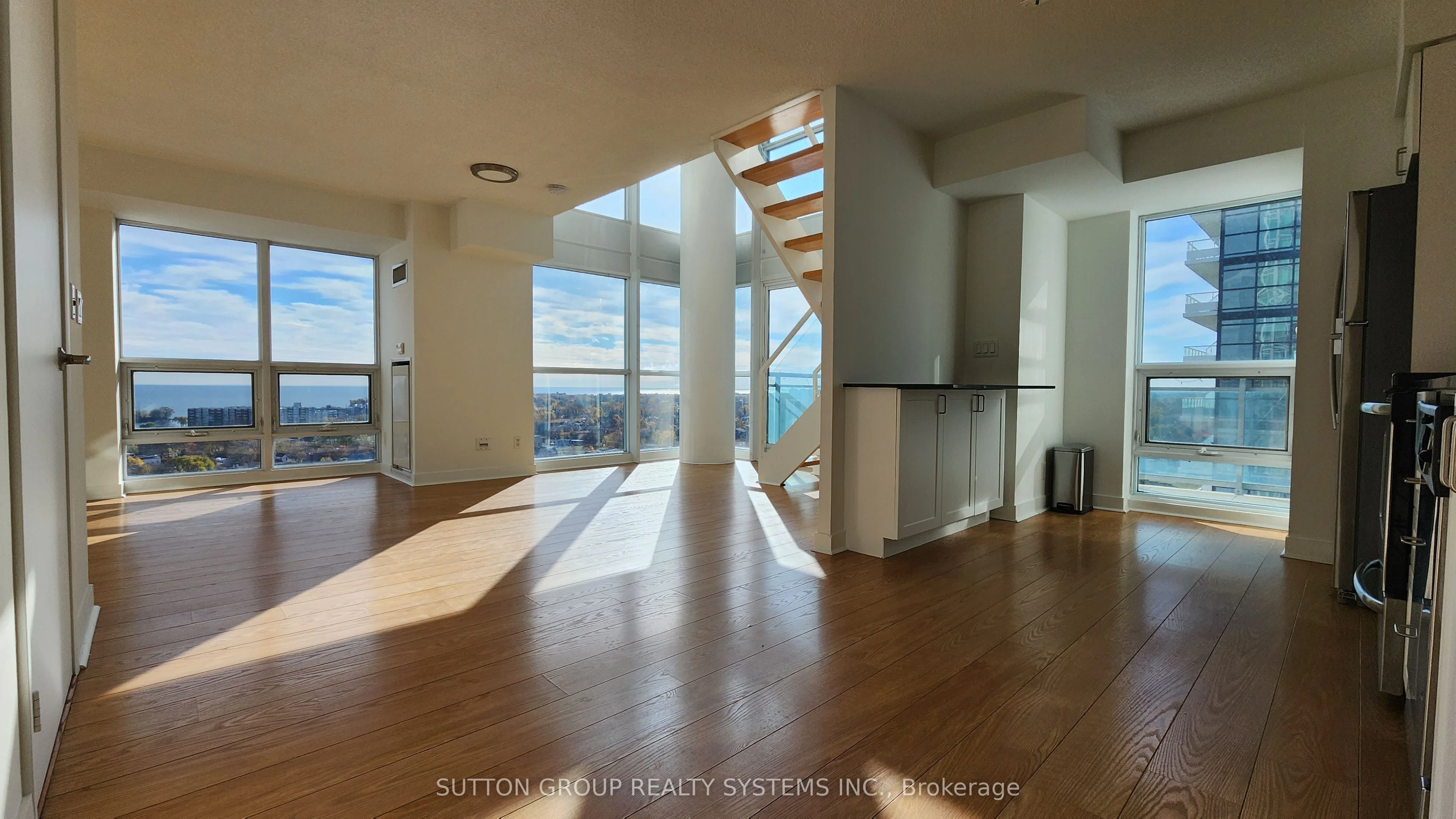 155 Legion Road N 1505, Toronto W06, On M8y 0a7