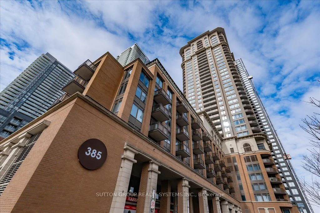 Condo Apartment in Mississauga