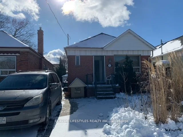 445 Rimilton Avenue, Toronto W06, On M8w 2g7