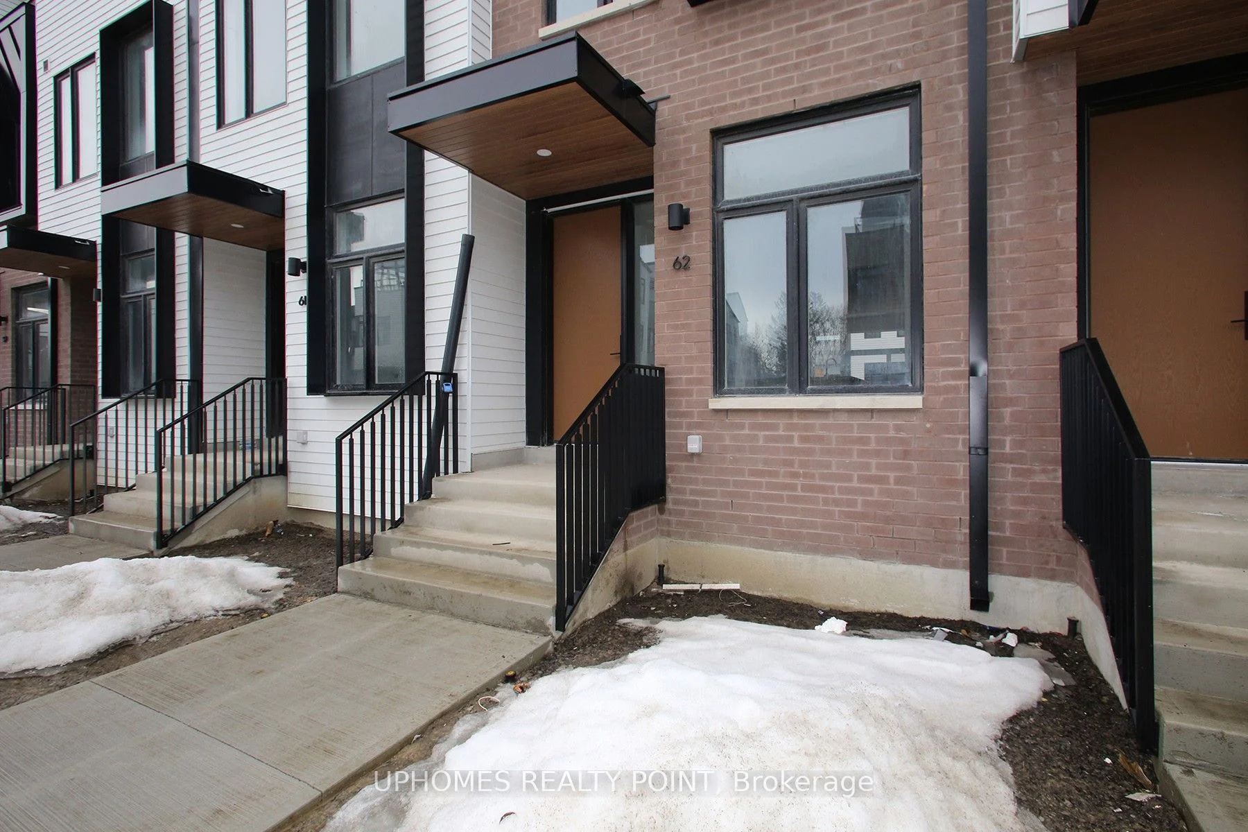 Condo Townhouse in Mississauga