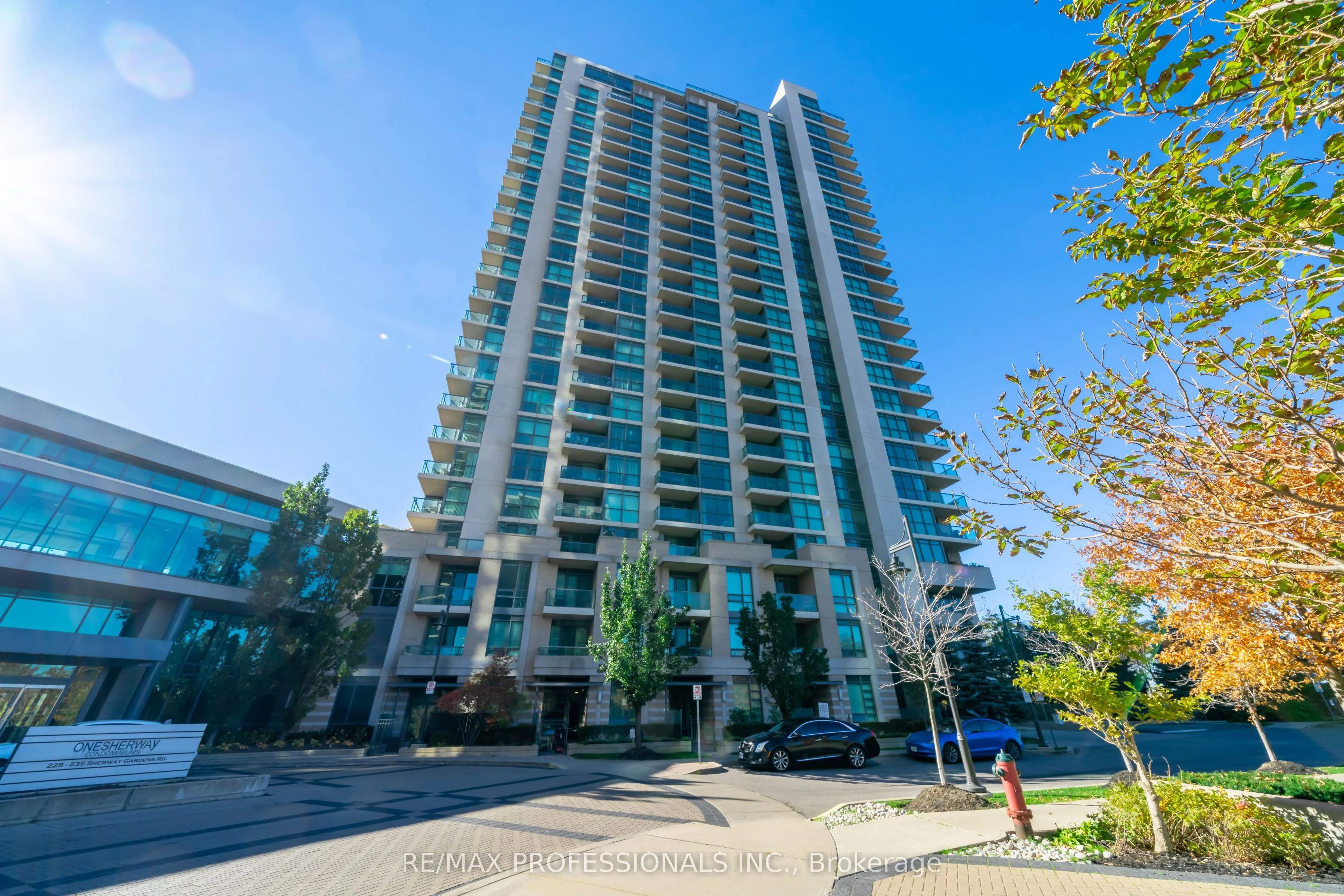 225 Sherway Gardens 803, Toronto W08, On M9c 0a3