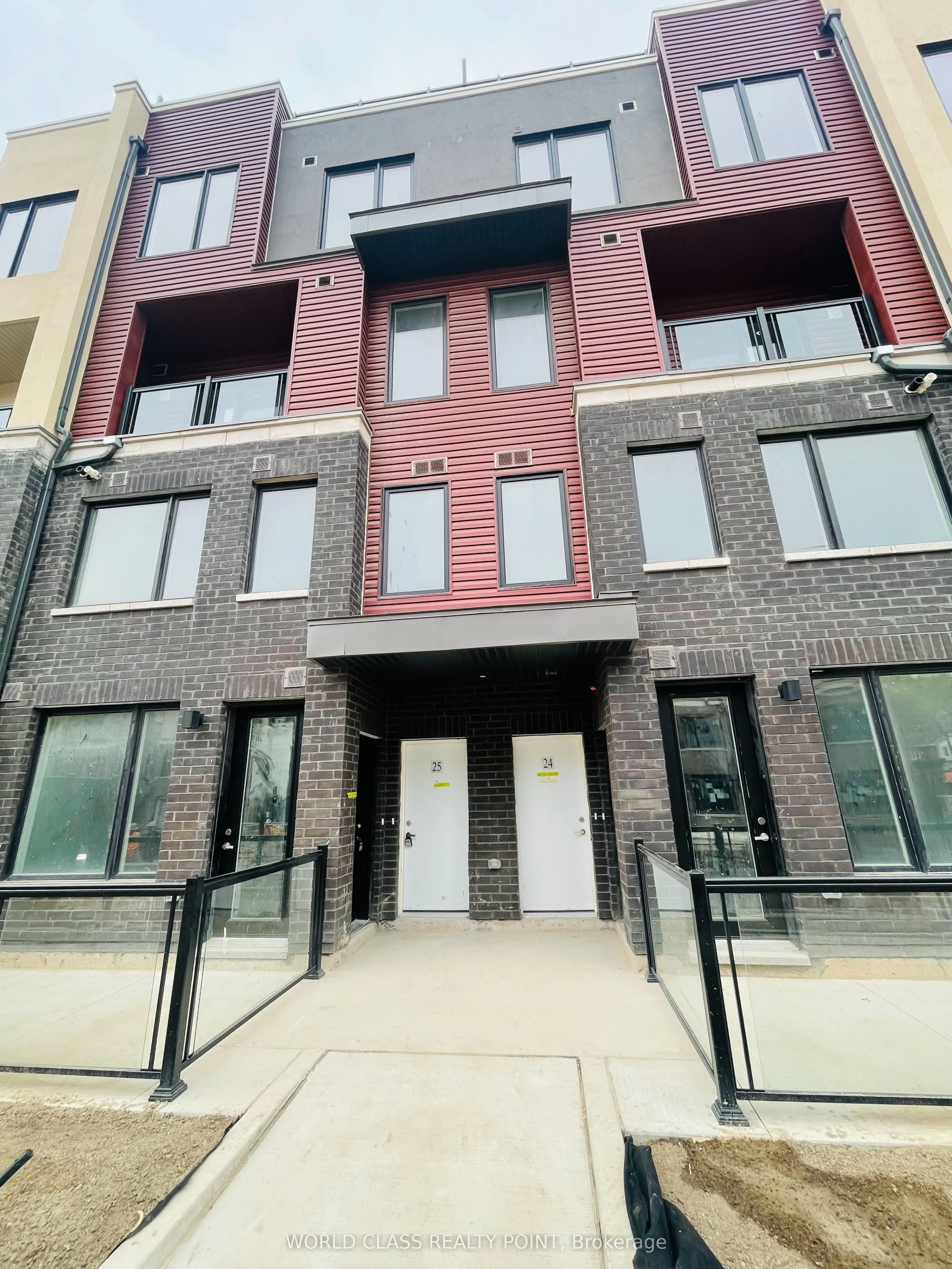 3546 Colonial Drive 25, Mississauga, On L5l 0c1