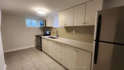 1199 Southdown Road Basemnt, Mississauga, On L5j 2y9