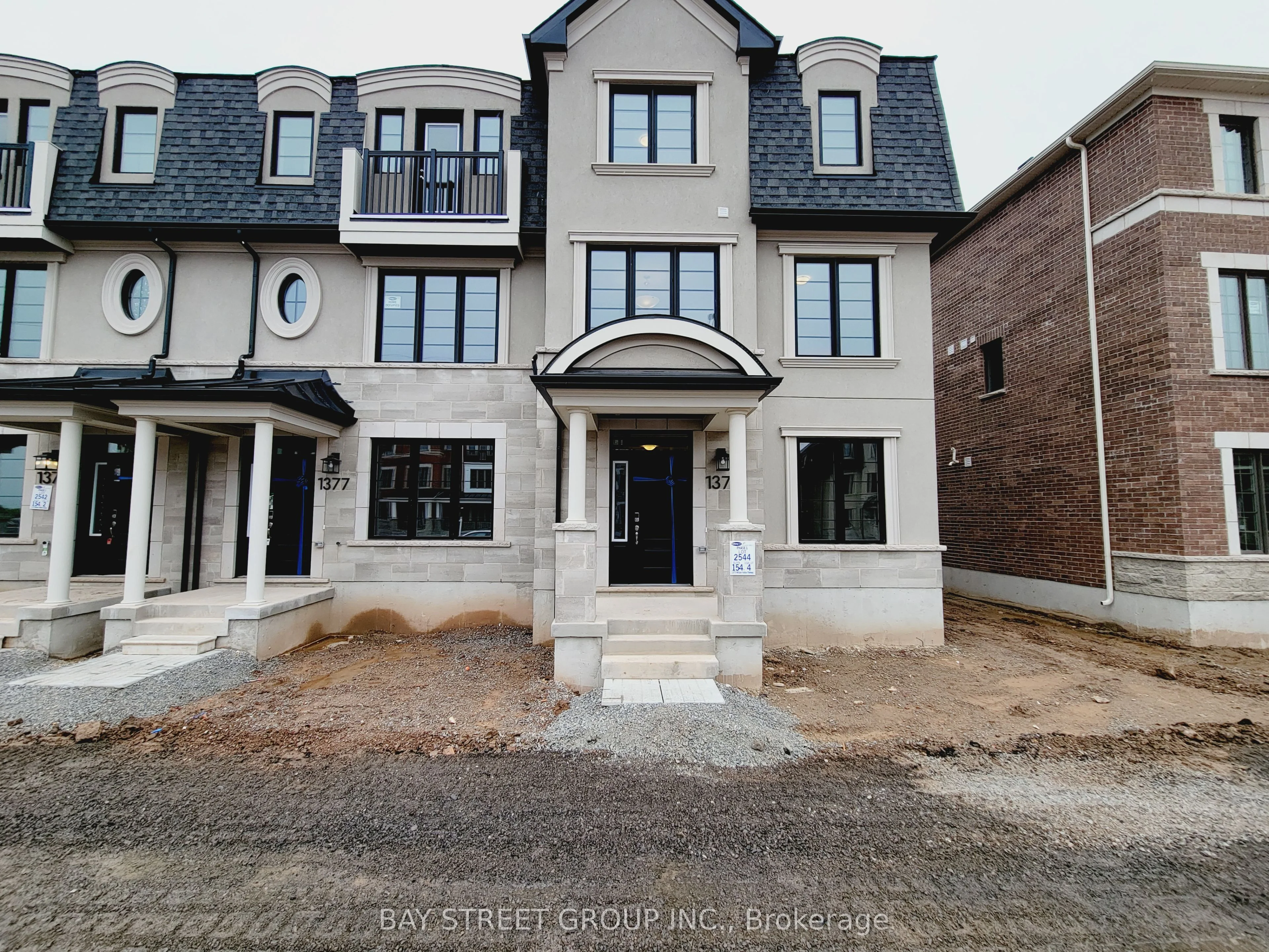 1375 William Halton Parkway, Oakville, On L6m 5n9