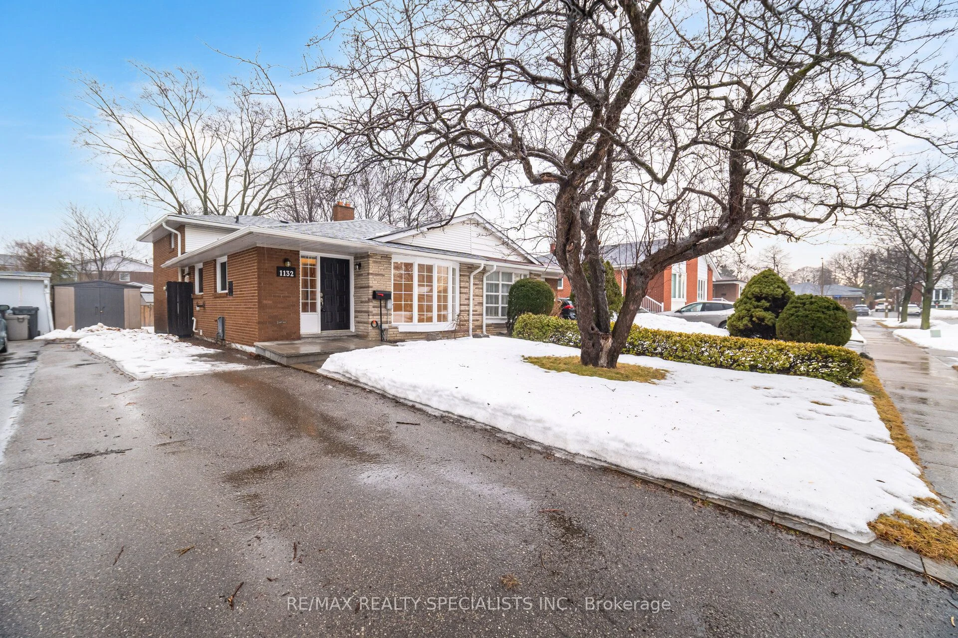 Semi-Detached in Mississauga