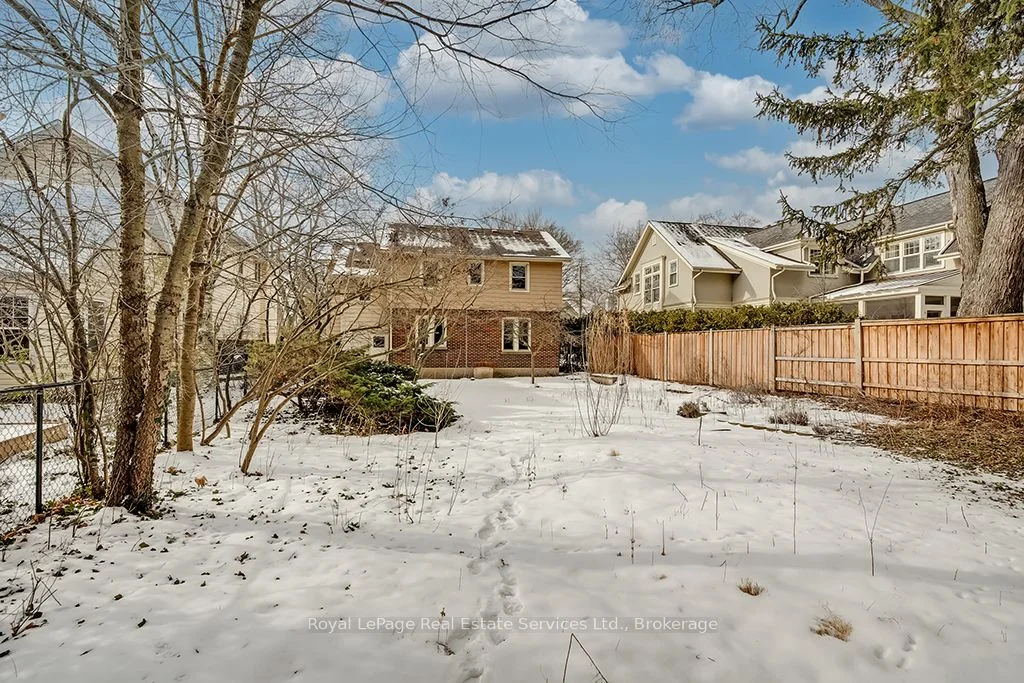 235 Douglas Avenue, Oakville, ON L6J 3S2